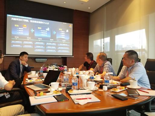 beat365与华为技术有限公司洽谈校企合作
