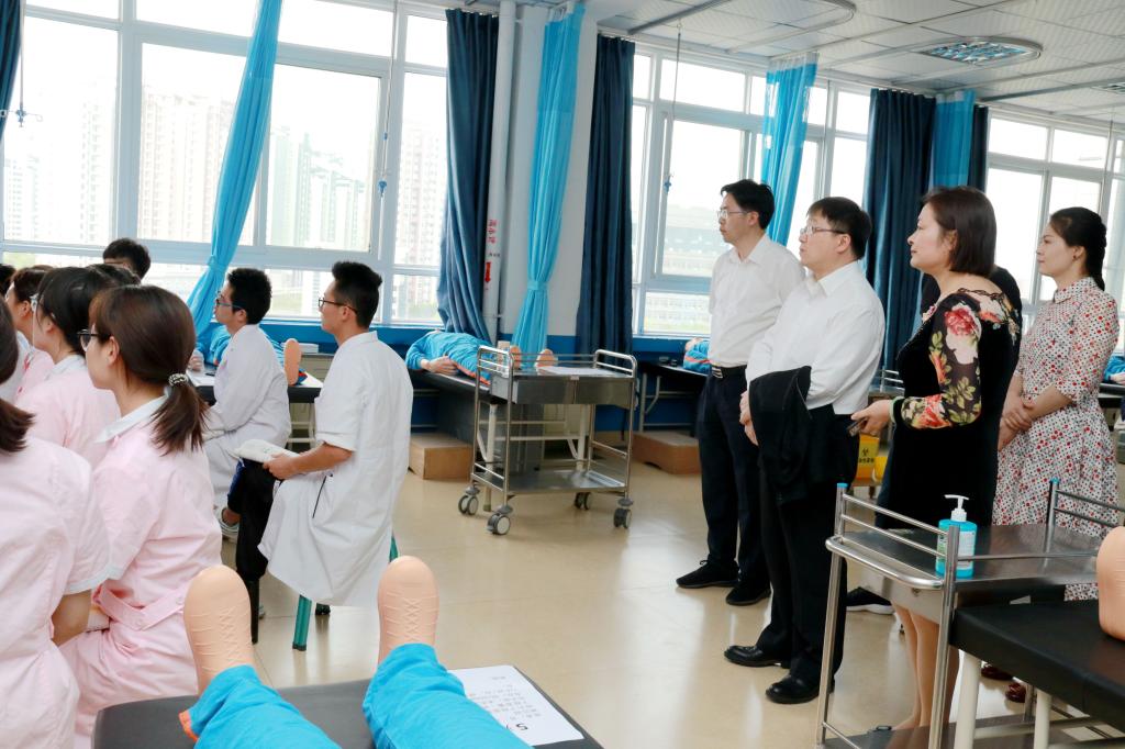 参观急救护理实训理实一体教学