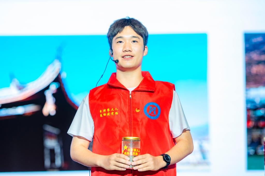 刘伟杰同学现场分享实践感悟